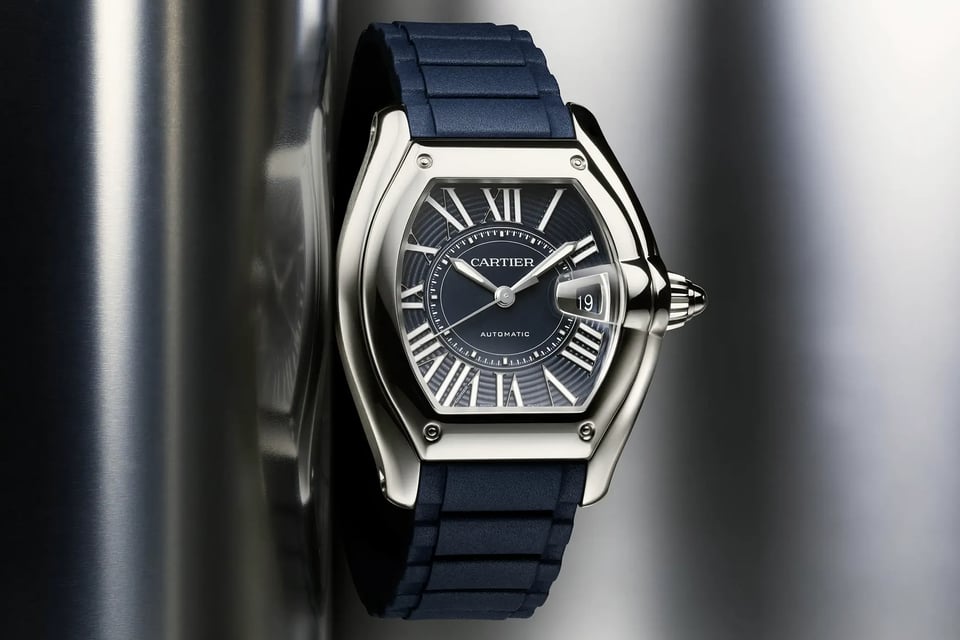 cartier-roadster-2026-blue-dial-front-view